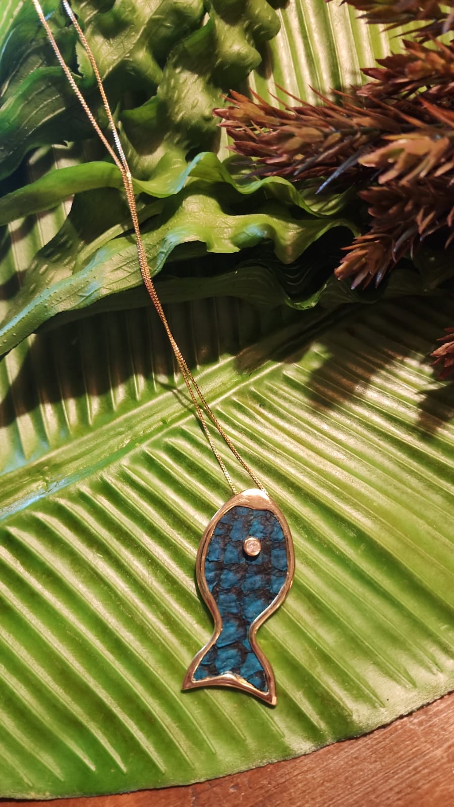 Colar Escama Tilápia Azul