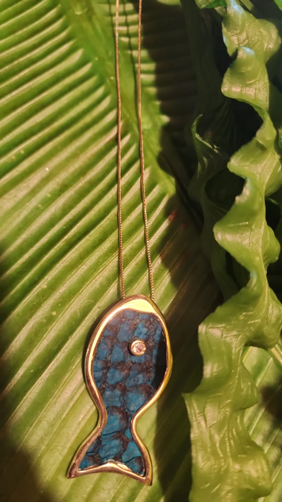 Colar Escama Tilápia Azul