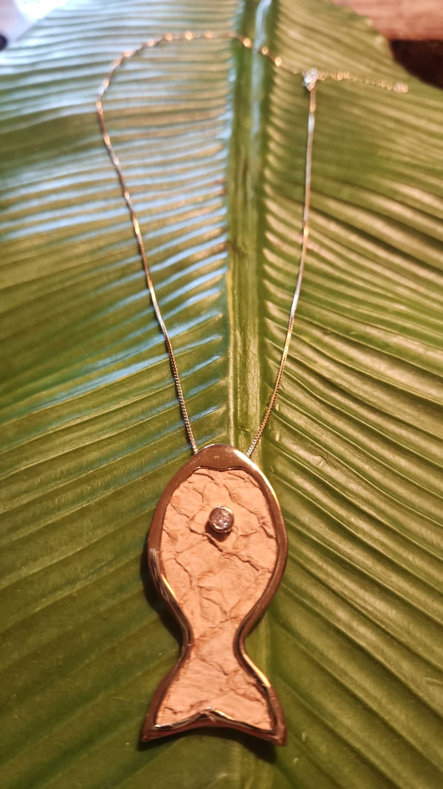 Colar Escama Tilápia Bege